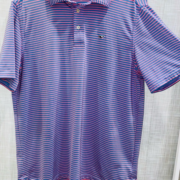 Vineyard Vines - Picture 3 of 3